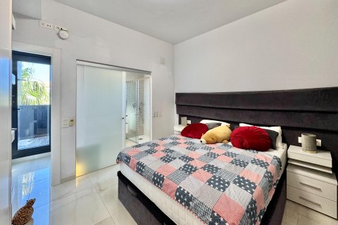 Villa zum Verkauf in Cabo Roig, Alicante, Spanien 4 Schlafzimmer, 271 m2 Nr. 161315 - Foto 17