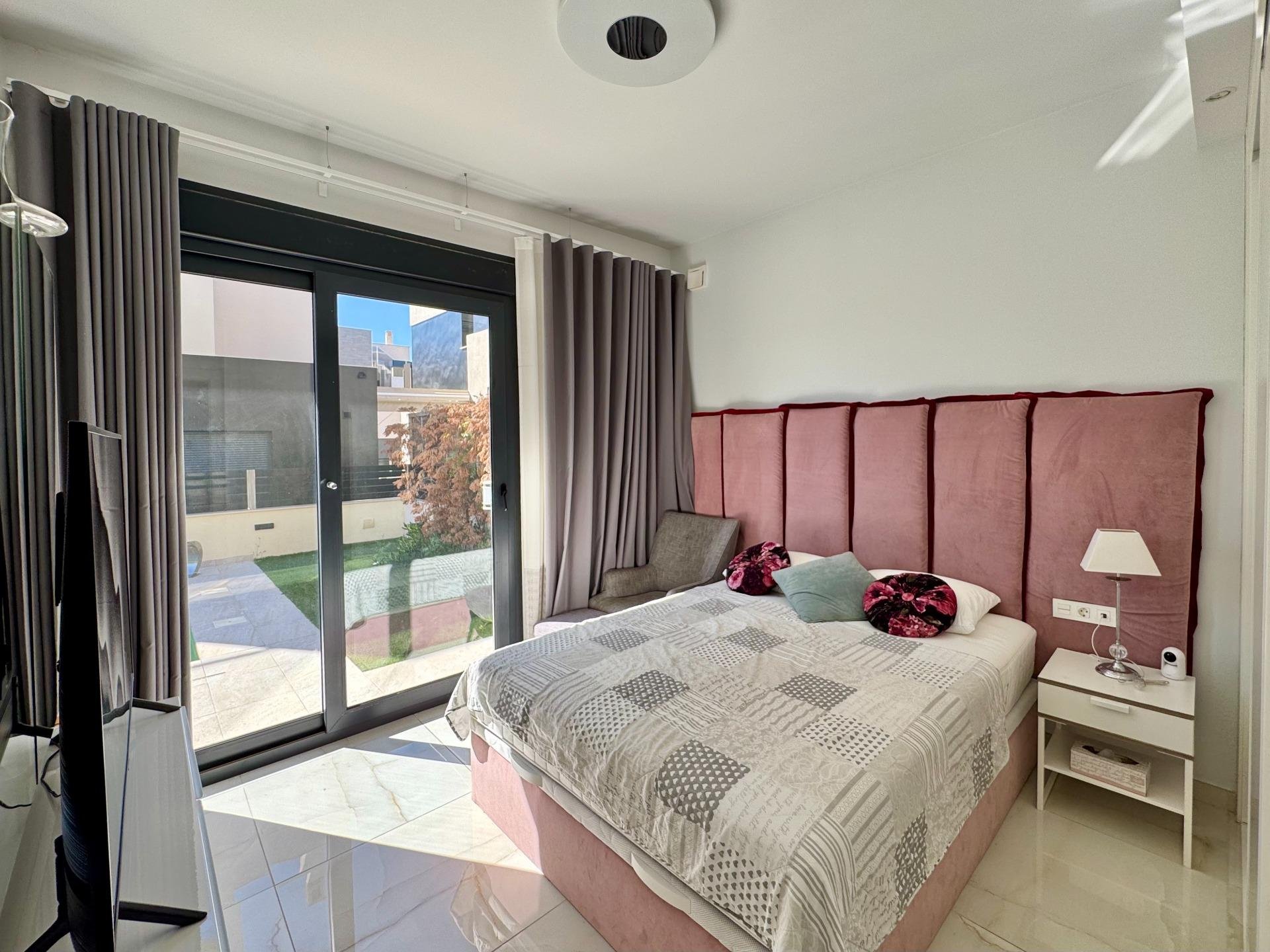 Willa w Cabo Roig, Alicante, Hiszpania 4 sypialnie, 271 mkw. nr 161315