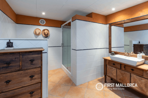 Villa for sale in Bunyola, Mallorca, Spain 4 bedrooms, 548 sq.m. No. 164595 - photo 12