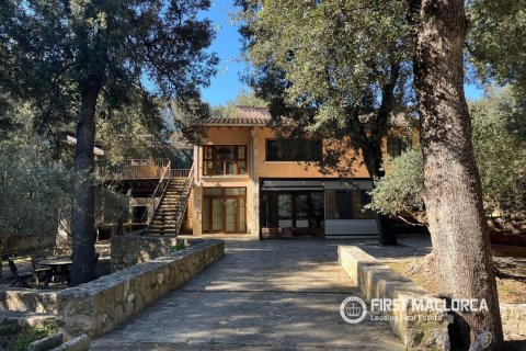 Villa in Sa Pobla, Mallorca, Spain 6 bedrooms, 340 sq.m. No. 164594