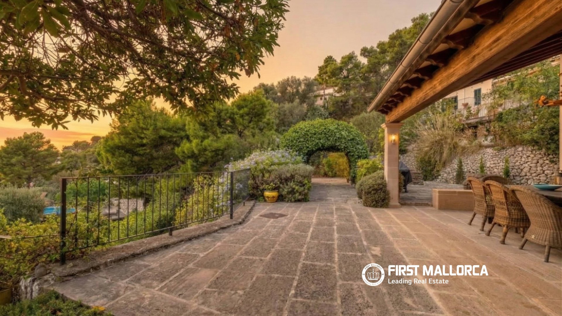 Villetta a schiera a Galilea, Mallorca, Spagna 4 camere da letto, 209 mq. N° 164597