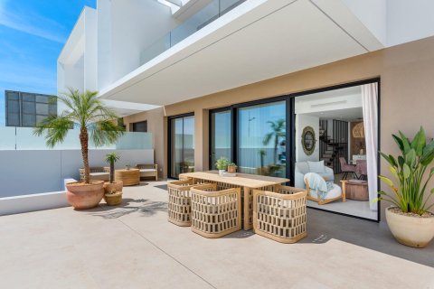 Villa en venta en Dolores, Murcia, España 3 dormitorios, 76 m2 No. 165678 - foto 2