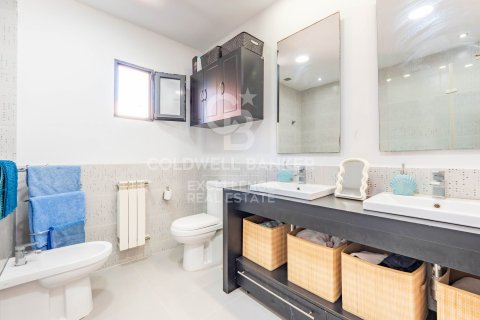 Willa w La Pobla de Vallbona, Valencia, Hiszpania 3 sypialnie, 205 mkw. nr 156908 – zdjęcie 21