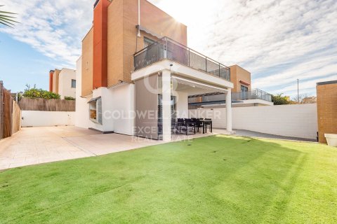 Willa w La Pobla de Vallbona, Valencia, Hiszpania 3 sypialnie, 205 mkw. nr 156908