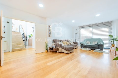 Willa w La Pobla de Vallbona, Valencia, Hiszpania 3 sypialnie, 205 mkw. nr 156908 – zdjęcie 4