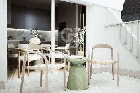 Kattohuoneisto myytävänä Madrid, Espanja, 2 makuuhuonetta, 121 m2 No. 156909 - kuva 8