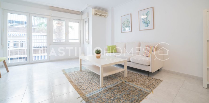 Apartamento en Torrevieja, Alicante, España 3 dormitorios, 128 m2 No. 140461