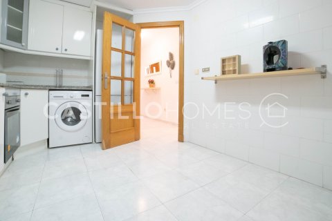 Apartamento en venta en Torrevieja, Alicante, España 3 dormitorios, 128 m2 No. 140461 - foto 11