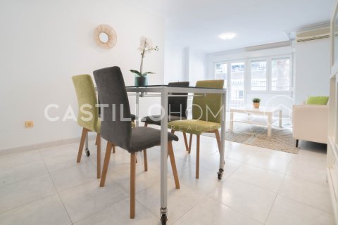 Apartamento en venta en Torrevieja, Alicante, España 3 dormitorios, 128 m2 No. 140461 - foto 4