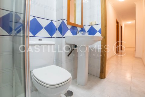 Apartamento en venta en Torrevieja, Alicante, España 3 dormitorios, 128 m2 No. 140461 - foto 18