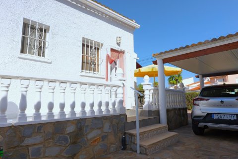 Villa for sale in Torrevieja, Alicante, Spain 2 bedrooms, 69 sq.m. No. 140467 - photo 9