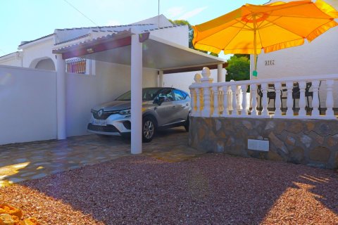 Villa for sale in Torrevieja, Alicante, Spain 2 bedrooms, 69 sq.m. No. 140467 - photo 6