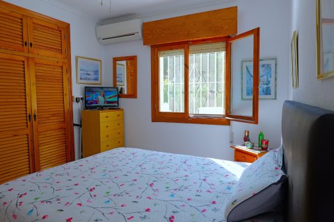 Villa for sale in Torrevieja, Alicante, Spain 2 bedrooms, 69 sq.m. No. 140467 - photo 22