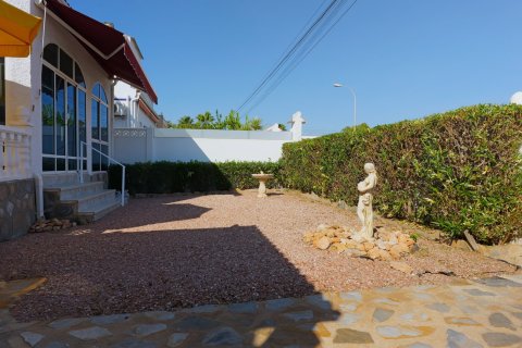 Villa for sale in Torrevieja, Alicante, Spain 2 bedrooms, 69 sq.m. No. 140467 - photo 4