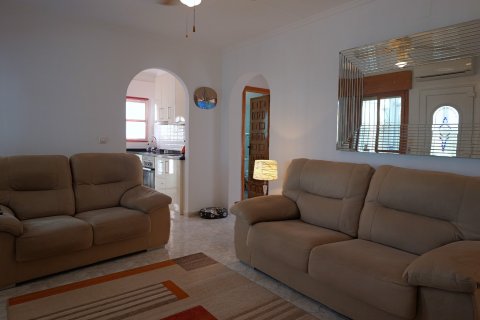Villa for sale in Torrevieja, Alicante, Spain 2 bedrooms, 69 sq.m. No. 140467 - photo 16