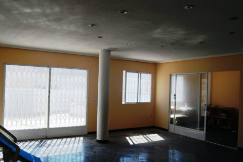 Liikekiinteistö myytävänä Torrevieja, Alicante, Espanja , 360 m2 No. 145844 - kuva 7