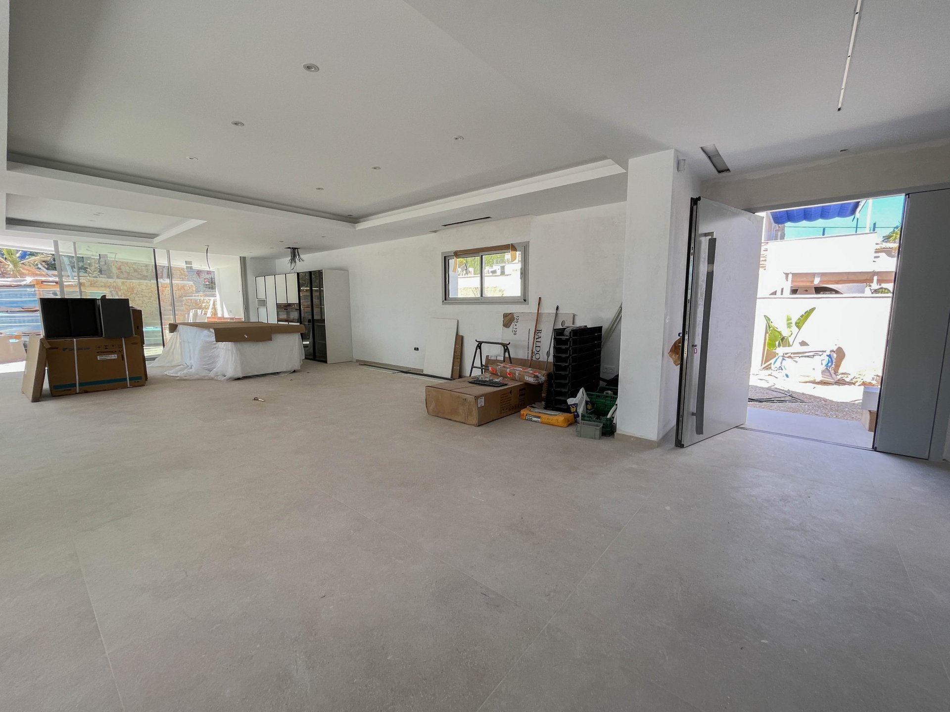 Villa in Moraira, Alicante, Spain 4 bedrooms, 400 sq.m. No. 73286