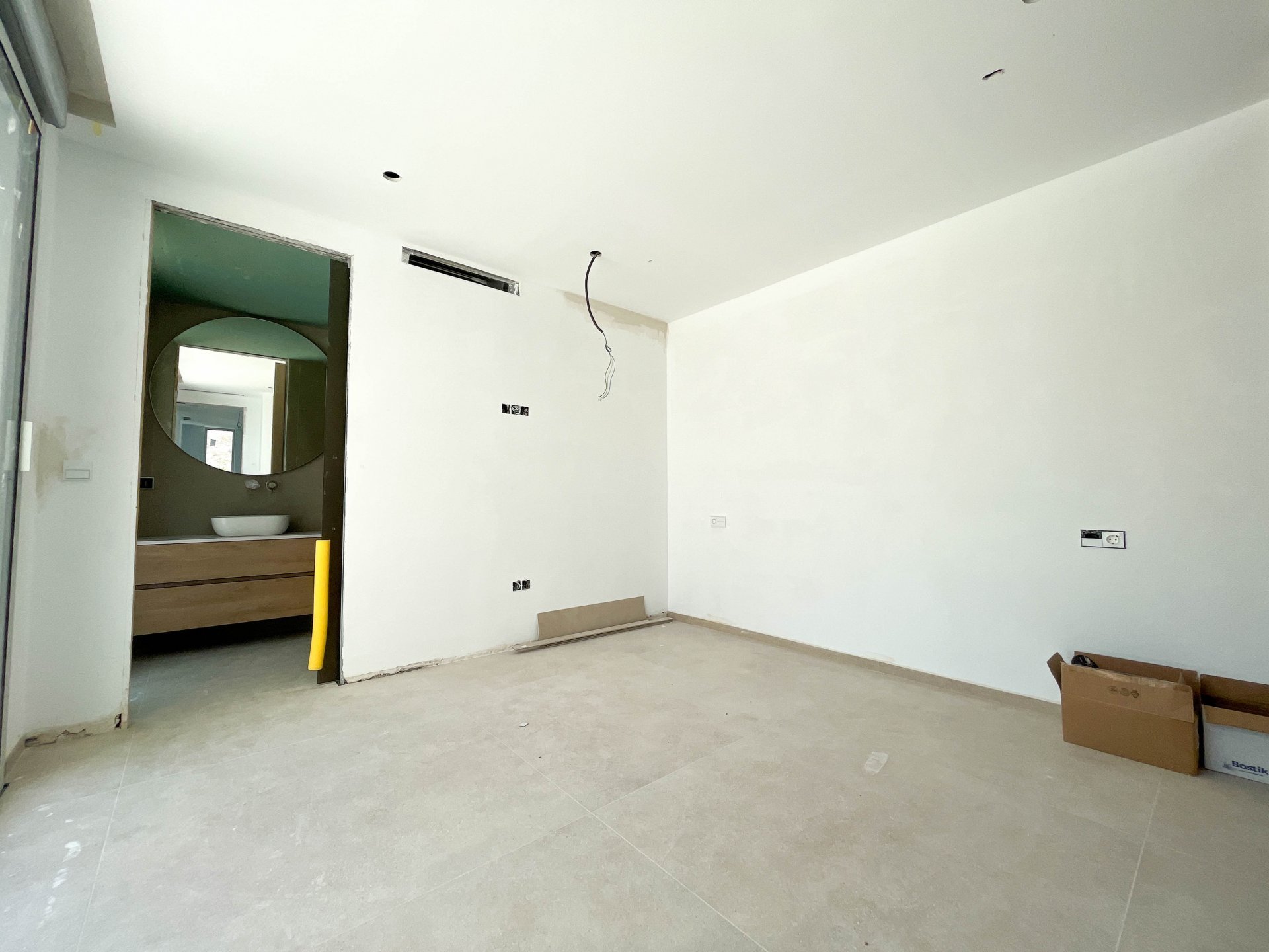 Villa in Moraira, Alicante, Spain 4 bedrooms, 400 sq.m. No. 73286