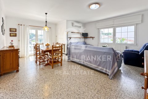 Продажа дома в Л'Эскала, Герона, Испания 3 спальни, 166м2 №157413 - фото 4