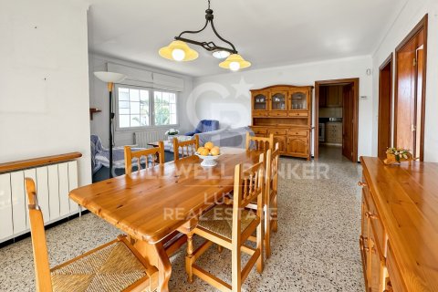 Продажа дома в Л'Эскала, Герона, Испания 3 спальни, 166м2 №157413 - фото 3