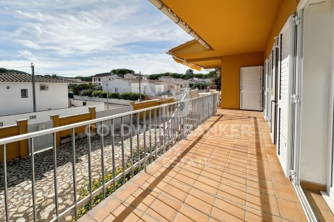 Продажа дома в Л'Эскала, Герона, Испания 3 спальни, 166м2 №157413 - фото 16