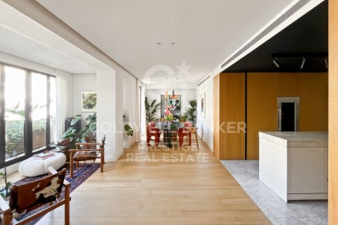 Apartment for sale in Barcelona, Spain 2 bedrooms, 130 sq.m. No. 157408 - photo 6