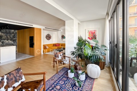 Apartment for sale in Barcelona, Spain 2 bedrooms, 130 sq.m. No. 157408 - photo 14