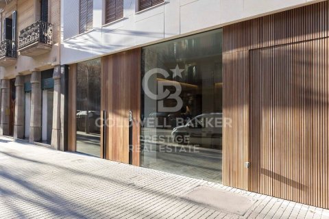 Apartment for sale in Barcelona, Spain 2 bedrooms, 130 sq.m. No. 157408 - photo 7