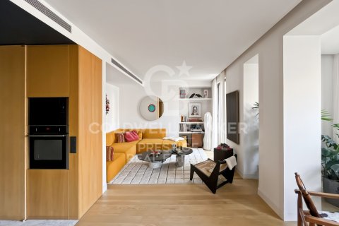 Apartamento en venta en Barcelona, España 2 dormitorios, 130 m2 No. 157408 - foto 3