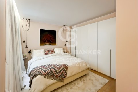 Apartment for sale in Barcelona, Spain 2 bedrooms, 130 sq.m. No. 157408 - photo 18