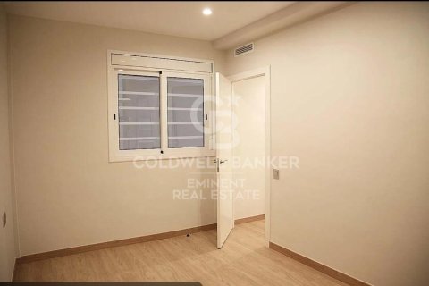 Huoneisto myytävänä Barcelona, Espanja, 2 makuuhuonetta, 75 m2 No. 157412 - kuva 13