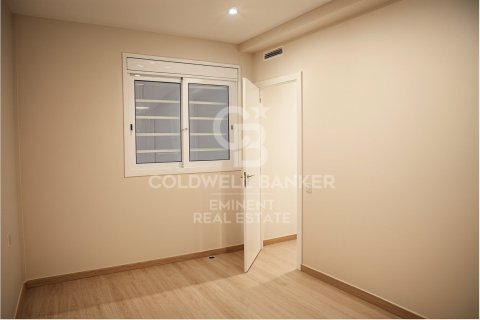 Huoneisto myytävänä Barcelona, Espanja, 2 makuuhuonetta, 75 m2 No. 157412 - kuva 9