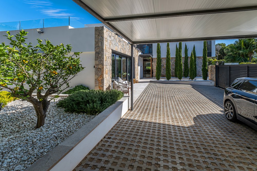 Villa in Nova Santa Ponsa, Mallorca, Spain 6 bedrooms, 1.05 sq.m. No. 103814