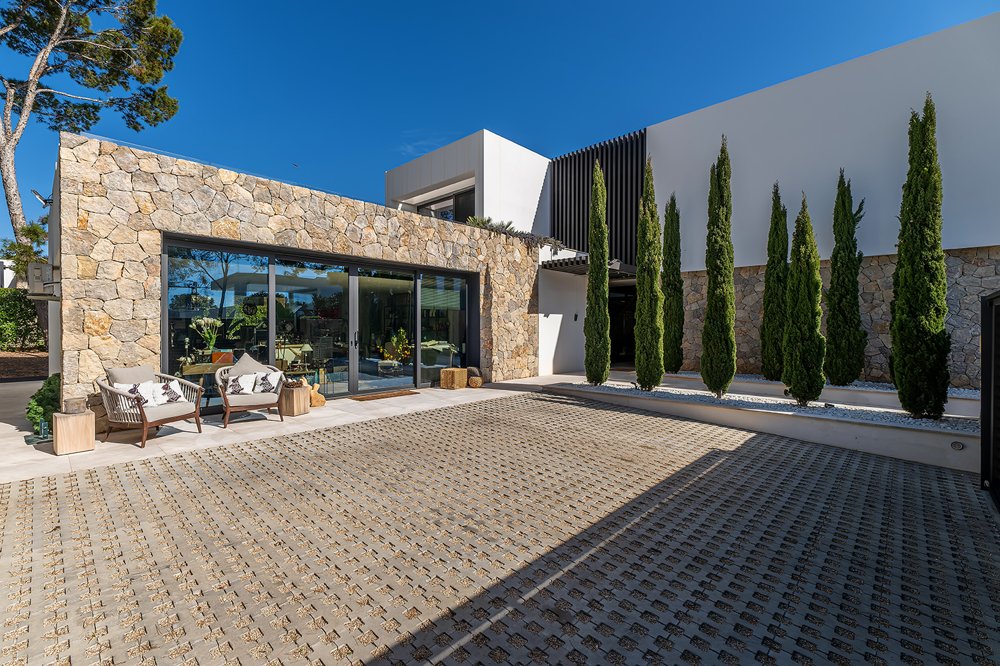 Villa in Nova Santa Ponsa, Mallorca, Spain 6 bedrooms, 1.05 sq.m. No. 103814