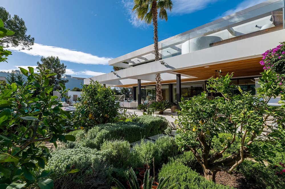 Villa in Nova Santa Ponsa, Mallorca, Spain 6 bedrooms, 1.05 sq.m. No. 103814