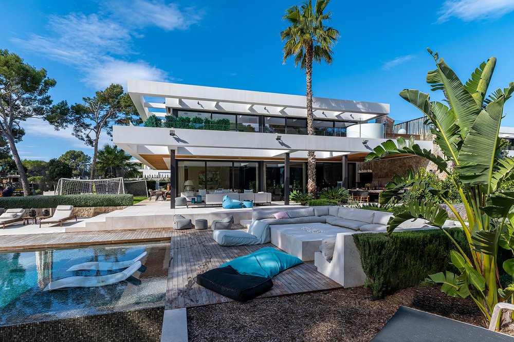 Villa in Nova Santa Ponsa, Mallorca, Spain 6 bedrooms, 1.05 sq.m. No. 103814