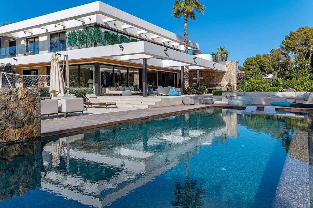 Villa in Nova Santa Ponsa, Mallorca, Spain 6 bedrooms, 1.05 sq.m. No. 103814