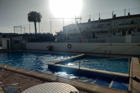 Talo myytävänä Torrevieja, Alicante, Espanja, 2 makuuhuonetta, 72 m2 No. 186853 - kuva 23