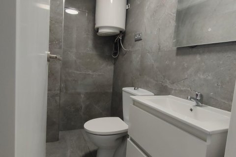 Talo myytävänä Torrevieja, Alicante, Espanja, 2 makuuhuonetta, 72 m2 No. 186853 - kuva 15