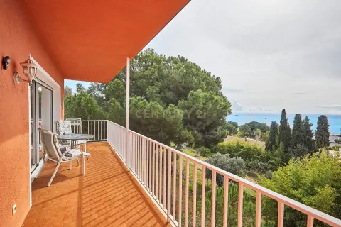 Apartment for sale in Canet de Mar, Barcelona, Spain 11 bedrooms, 595 sq.m. No. 166916 - photo 5