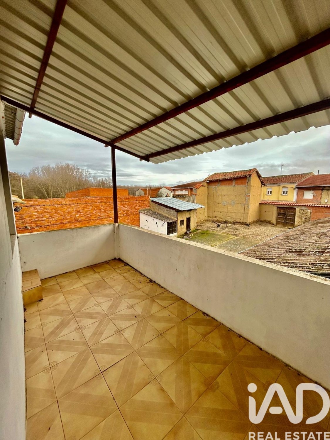 Villa i Riego De La Vega, Leon, Spanien 6 sovrum, 315 kvm. Nr. 185353