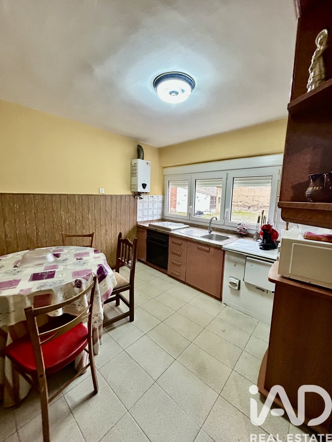 Villa i Riego De La Vega, Leon, Spanien 6 sovrum, 315 kvm. Nr. 185353