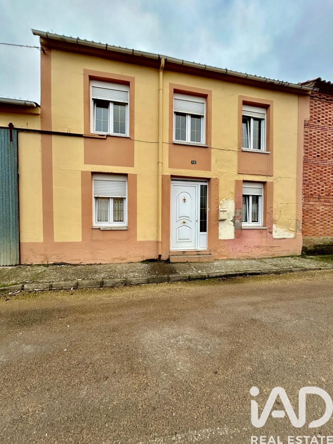 Villa i Riego De La Vega, Leon, Spanien 6 sovrum, 315 kvm. Nr. 185353
