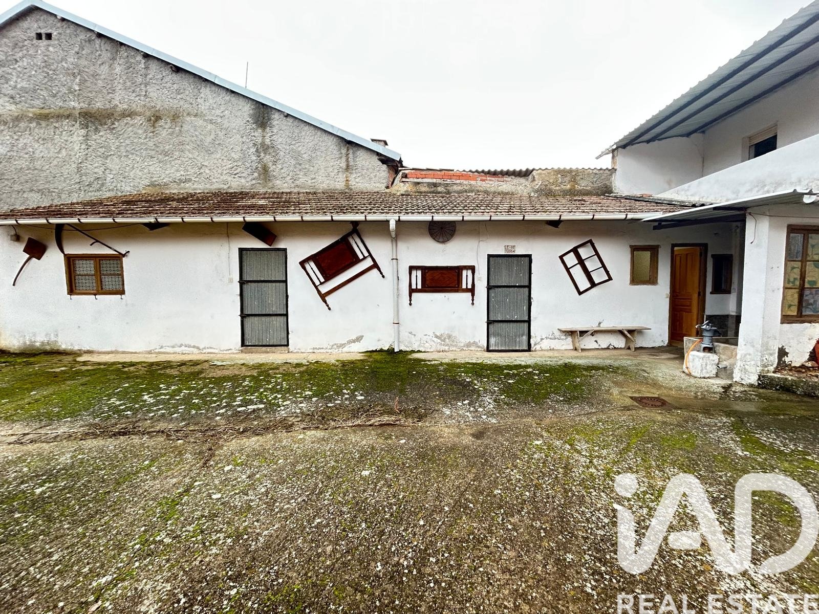 Villa i Riego De La Vega, Leon, Spanien 6 sovrum, 315 kvm. Nr. 185353
