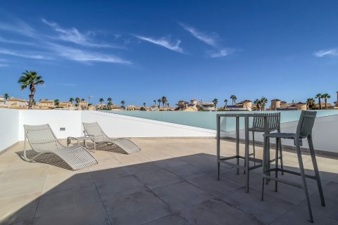 Villa à vendre à Alicante, Espagne, 3 chambres, 158 m2 No. 145573 - photo 8