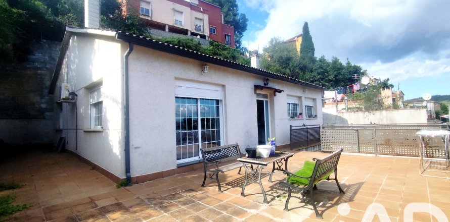 Дом в Сан-Висенс дельс Хортс, Барселона, Испания 3 спальни, 177м2 №152297