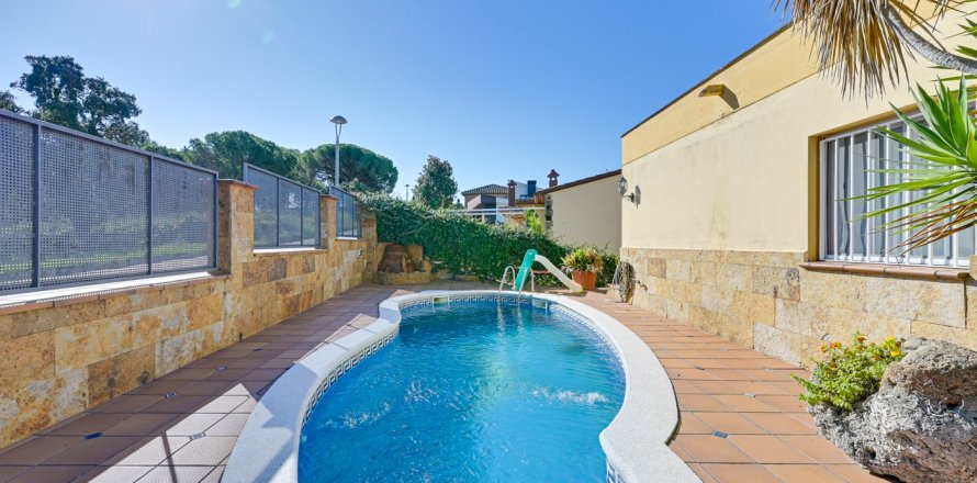 House Blanes, Girona, Espagne 3 chambres, 116 m2 No. 133142