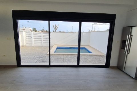 Villa à vendre à La Zenia, Alicante, Espagne, 3 chambres, 117 m2 No. 145755 - photo 5