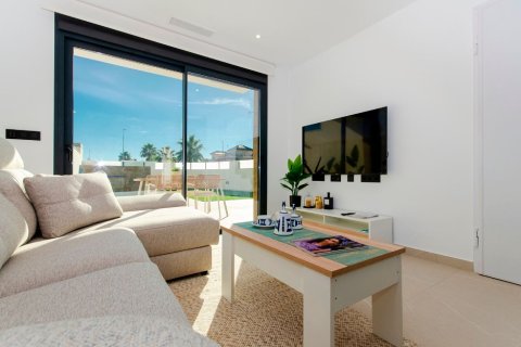 Villa à vendre à Los Montesinos, Alicante, Espagne, 3 chambres, 111 m2 No. 145754 - photo 10