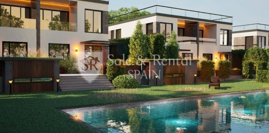 House à Lloret de Mar, Girona, Espagne 3 chambres, 350 m2 No. 166654